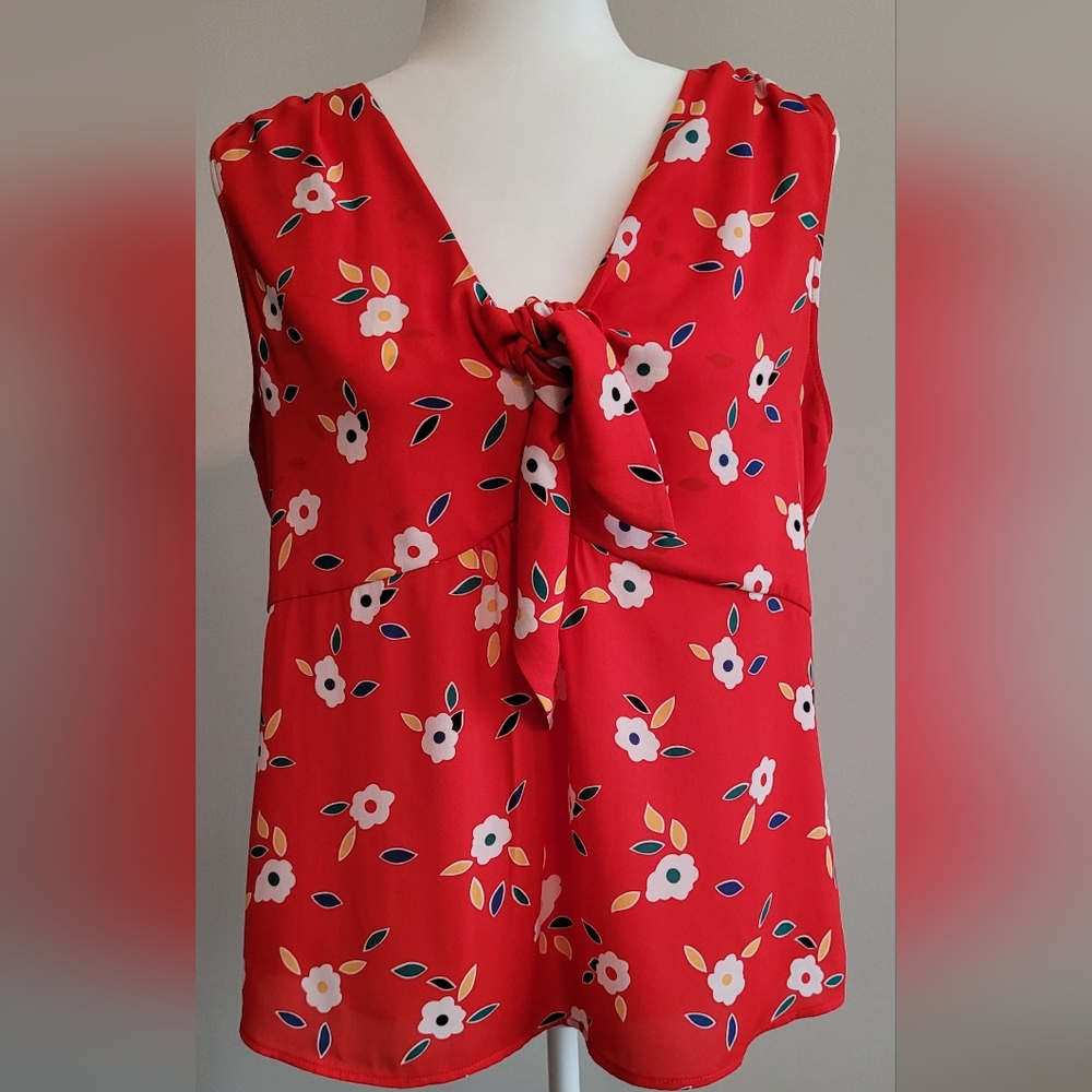 Cabi sleeveless tie front blouse